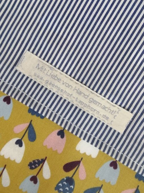 Kuschelkissen mit Namen Tulpe blau/beige